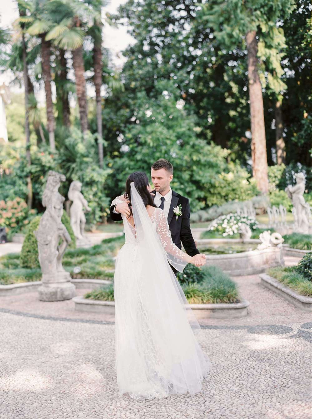 Max & Christina